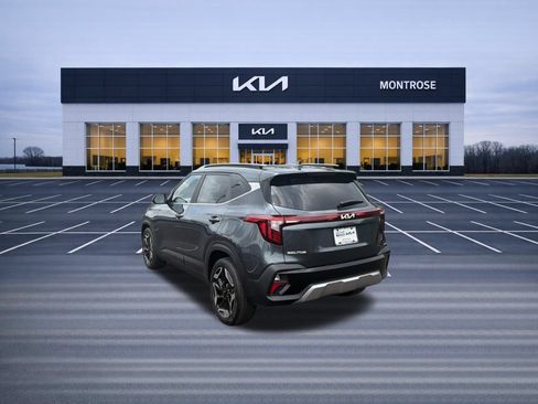 Used 2024 Kia Seltos SX w/ SX Sunroof Package AWD/4WD image 8