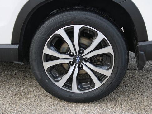 Used 2023 Subaru Forester Limited image 32