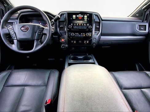 Used 2024 Nissan Titan PRO-4X w/ Pro-4x Convenience Package image 7