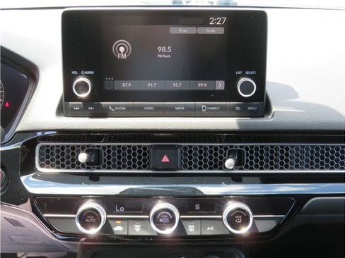 Used 2024 Honda Civic Sport image 6