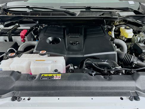 Used 2025 Toyota Tundra SR5 w/ SR5 Convenience Package image 34