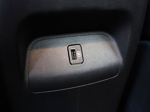 Used 2023 Nissan Sentra SR w/ SR Premium Package image 40