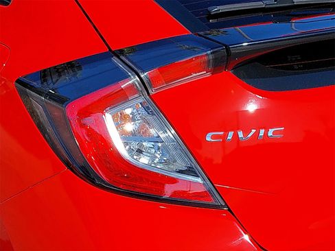 Used 2017 Honda Civic Sport image 35