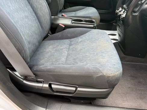 Used 2005 Honda CR-V LX image 68