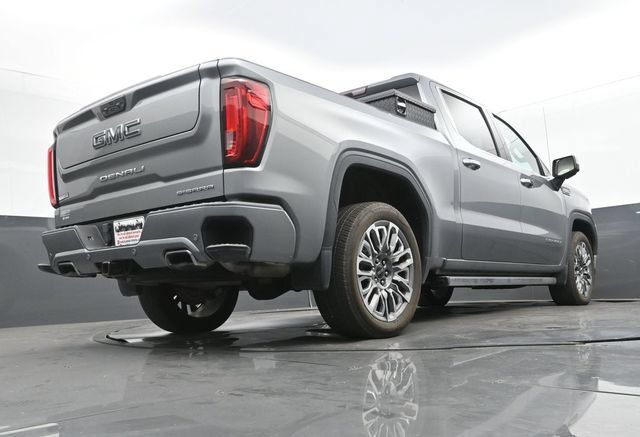 Used 2023 GMC Sierra 1500 Denali Ultimate AWD/4WD image 11