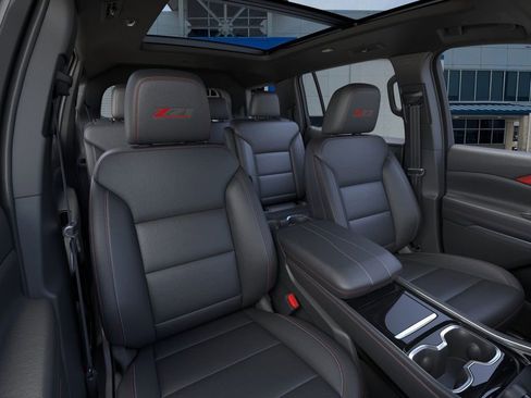 New 2026 Chevrolet Traverse Z71 image 16