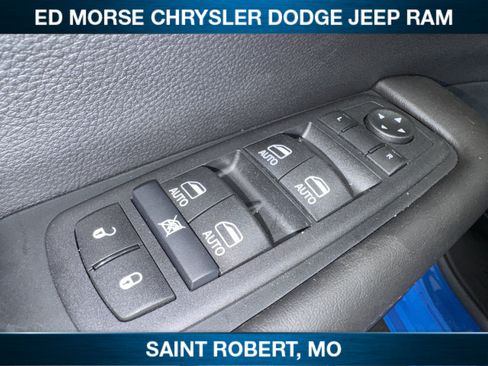 New 2027 Chrysler Pacifica Select AWD/4WD image 21