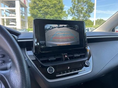 Used 2024 Toyota Corolla LE FWD image 24