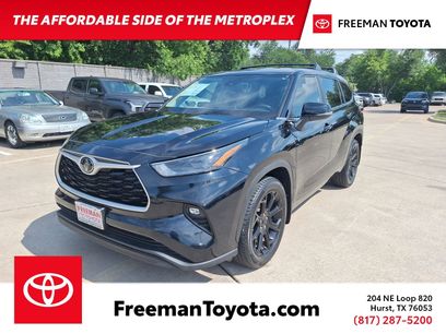 Used 2023 Toyota Highlander LE