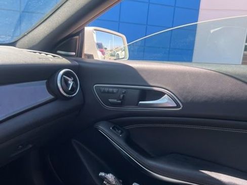 Used 2014 Mercedes-Benz CLA 250 image 14
