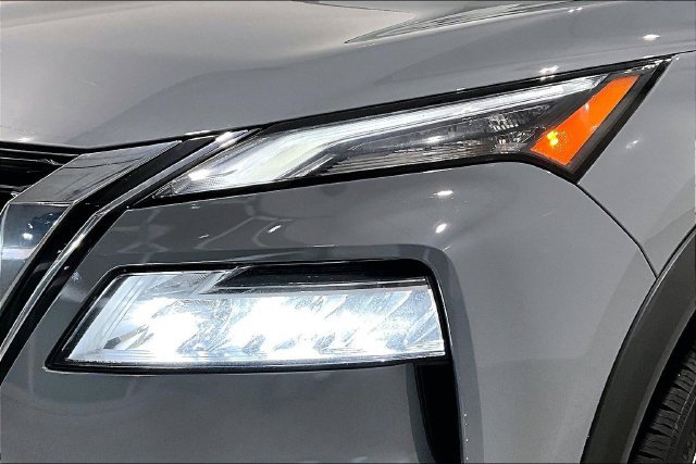 Used 2021 Nissan Rogue SV AWD/4WD image 40