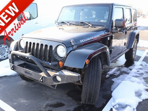 Used 2013 Jeep Wrangler Unlimited Rubicon w/ Connectivity Group image 1