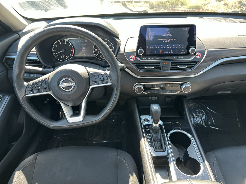 Used 2024 Nissan Altima 2.5 SV FWD image 18