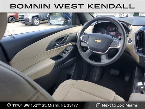 Used 2023 Chevrolet Traverse LS image 14
