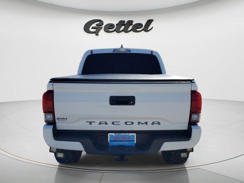Used 2020 Toyota Tacoma SR w/ SR Convenience Package image 18