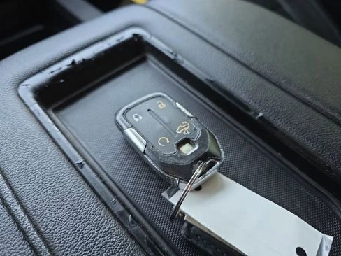 Used 2019 GMC Sierra 1500 SLT w/ SLT Premium Package image 35