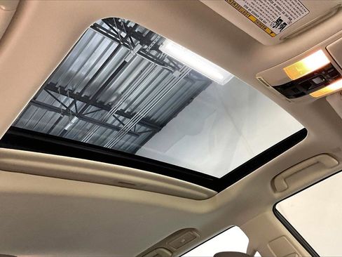 Used 2023 Lexus GX 460 Premium image 14