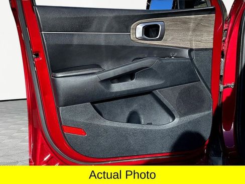 Used 2022 Kia Sorento S w/ Panoramic Sunroof Package image 18