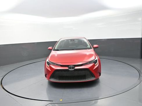 Used 2021 Toyota Corolla LE FWD image 19