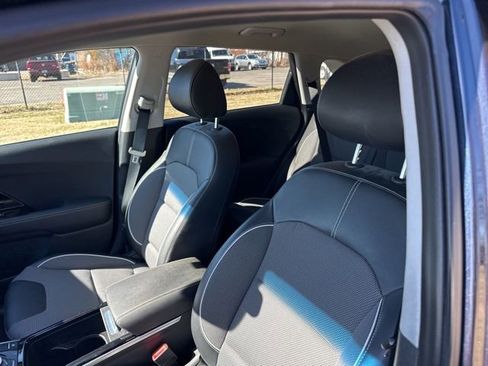 Used 2019 Kia Niro EX w/ Cold Weather Package 2.0 image 7