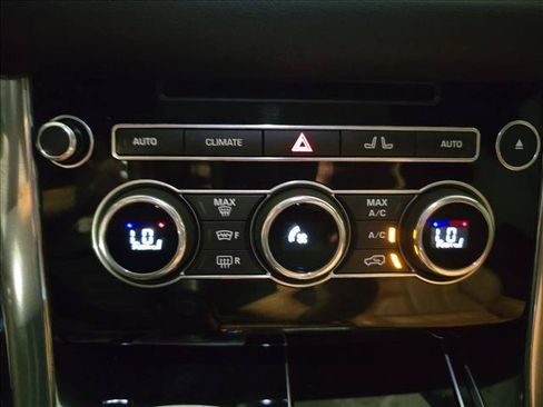 Used 2016 Land Rover Range Rover Sport Supercharged AWD/4WD image 23