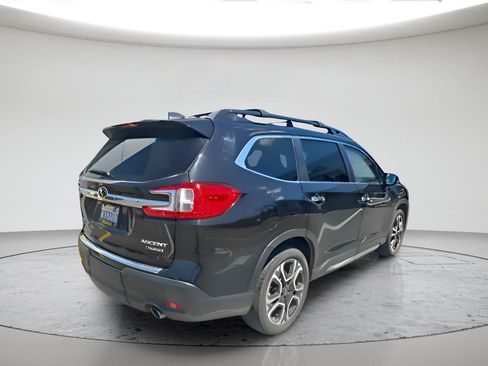 Used 2025 Subaru Ascent Touring w/ Popular Package #2 AWD/4WD image 3