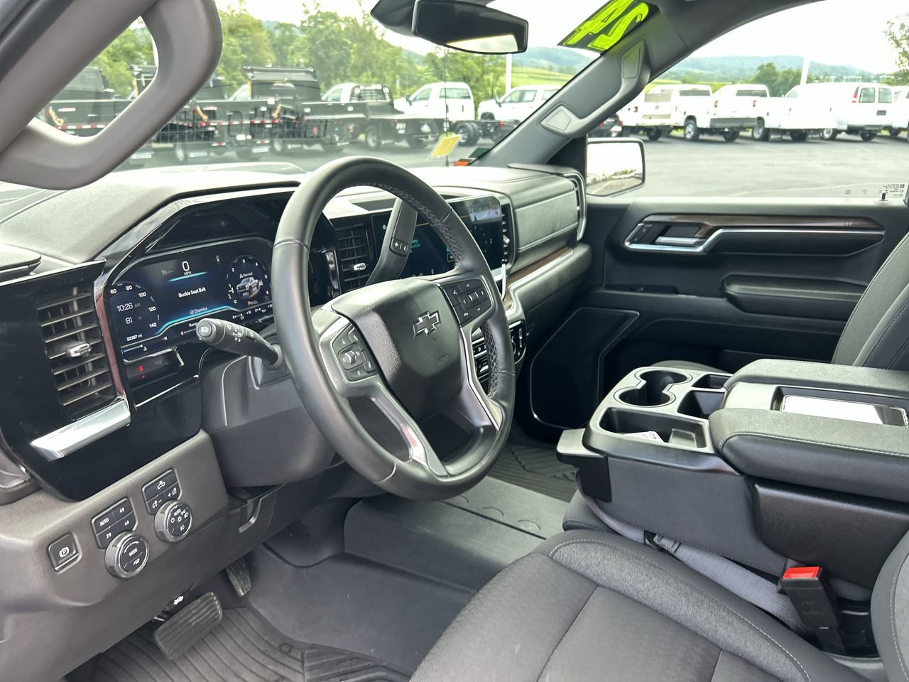 Used 2024 Chevrolet Silverado 1500 LT Trail Boss AWD/4WD image 25