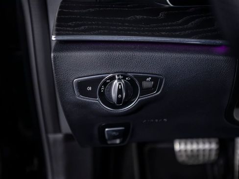 Used 2022 Mercedes-Benz E 450 Coupe image 34