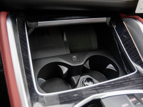 New 2026 BMW X6 xDrive40i w/ Executive Package image 23