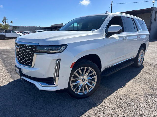 Used 2023 Cadillac Escalade Premium Luxury AWD/4WD image 13
