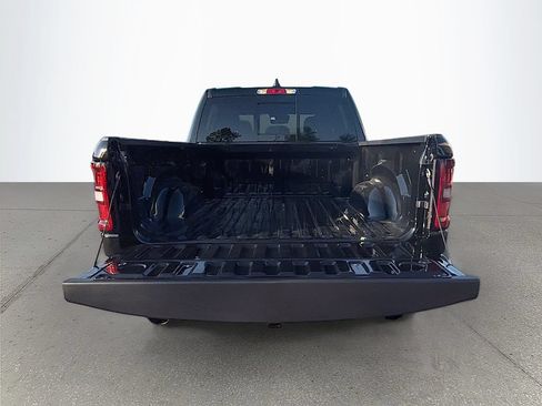 New 2026 RAM 1500 Big Horn AWD/4WD image 12