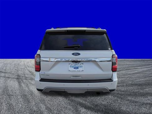 Certified 2018 Ford Expedition Limited w/ Equipment Group 301A image 5