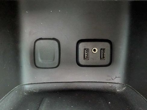 Used 2018 GMC Acadia Denali FWD image 27