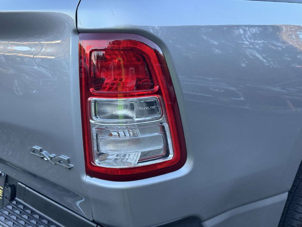 Used 2022 RAM 1500 Big Horn AWD/4WD image 9
