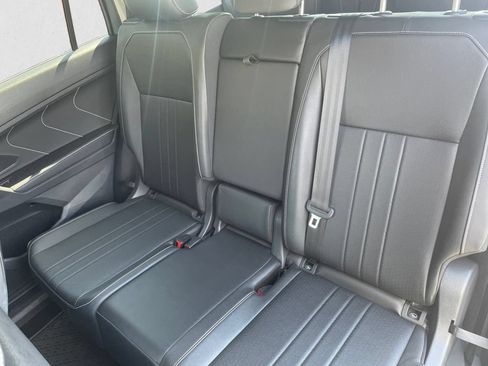 Certified 2023 Volkswagen Tiguan SE FWD image 13