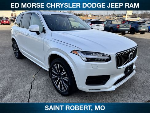 Used 2022 Volvo XC90 T6 Momentum w/ Advanced Package image 4