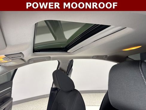 Used 2019 Nissan Altima 2.5 SV image 2