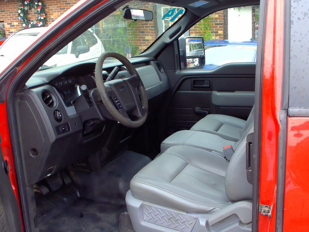 Used 2014 Ford F150 XL w/ Trailer Tow Package RWD image 6