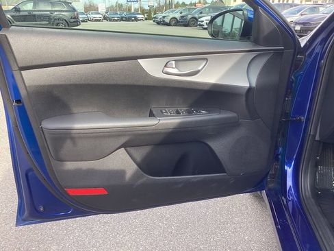 Certified 2023 Kia Forte LXS w/ LXS Technology Package FWD image 10