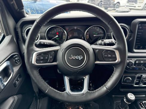 Used 2021 Jeep Wrangler Unlimited Sahara w/ Cold Weather Group AWD/4WD image 25