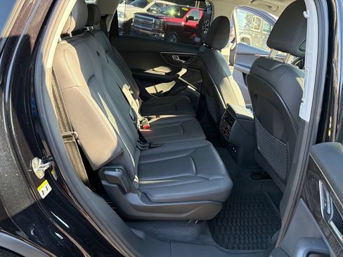 Used 2020 Audi Q7 3.0T Premium Plus w/ Premium Plus Package AWD/4WD image 50