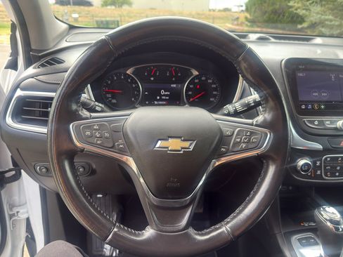 Used 2020 Chevrolet Equinox Premier AWD/4WD image 18