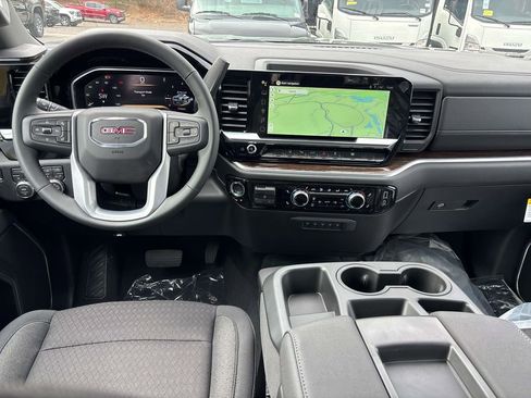 New 2026 GMC Sierra 2500 SLE w/ SLE Value Package; image 7