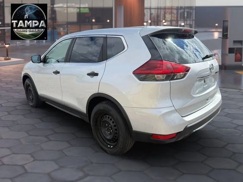 Used 2018 Nissan Rogue S FWD image 7