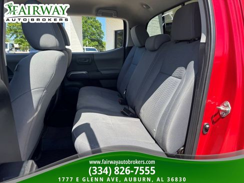 Used 2017 Toyota Tacoma SR5 w/ Tow Package image 11