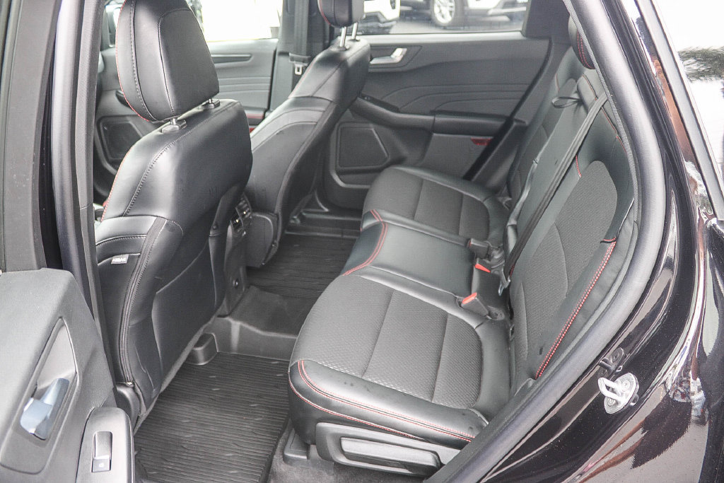 Certified 2025 Ford Escape ST-Line Select AWD/4WD image 21