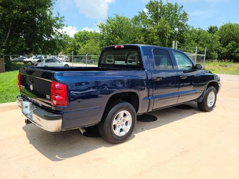 Used 2005 Dodge Dakota SLT RWD image 3