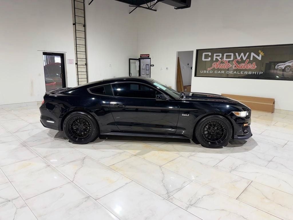 Used 2017 Ford Mustang GT RWD image 6