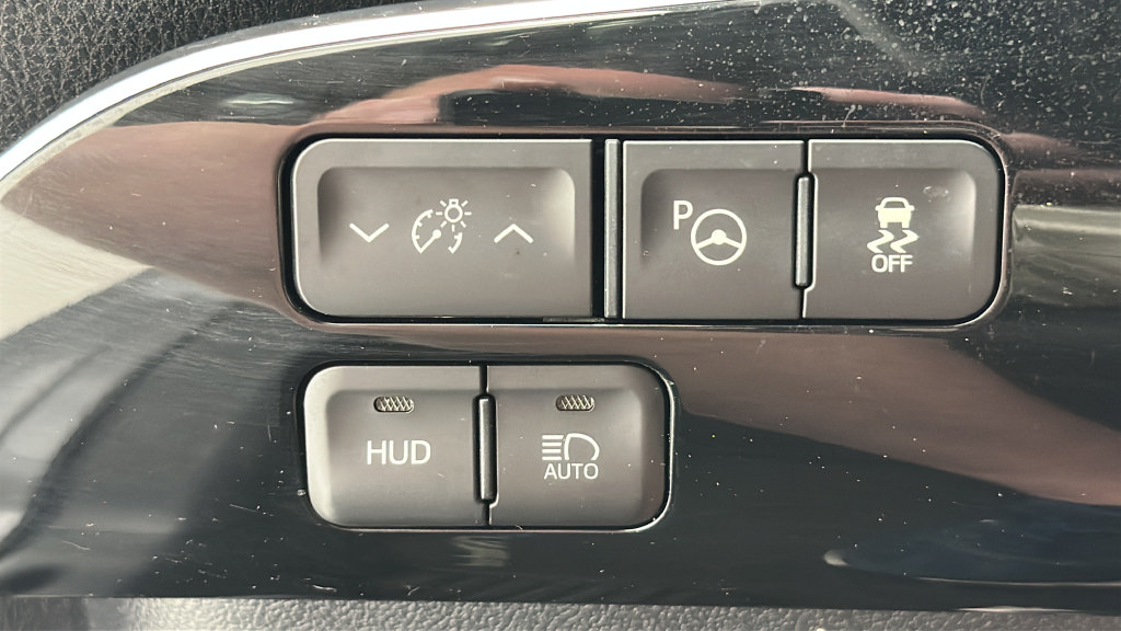 Used 2017 Toyota Prius Prime Advanced FWD image 23