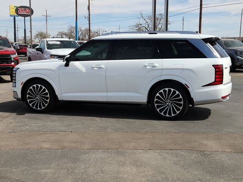 Used 2026 Hyundai Palisade Calligraphy image 2